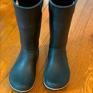 Women’s crocs rain boots